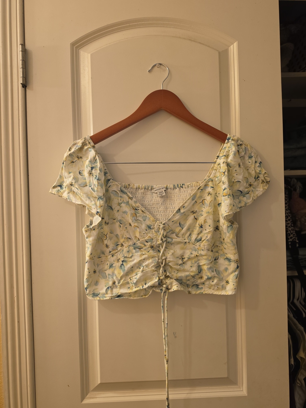 American Eagle Outfitters Yellow and Blue Floral Lace-Up Crop Top